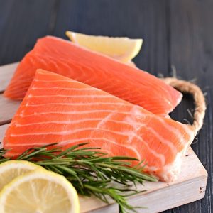 salmon makanan baik untuk otak
