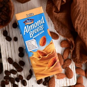 Blue Diamond Almond Milk Latte
